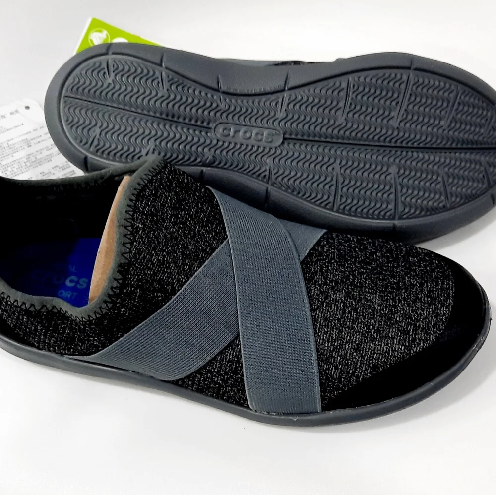CROCS brand new
