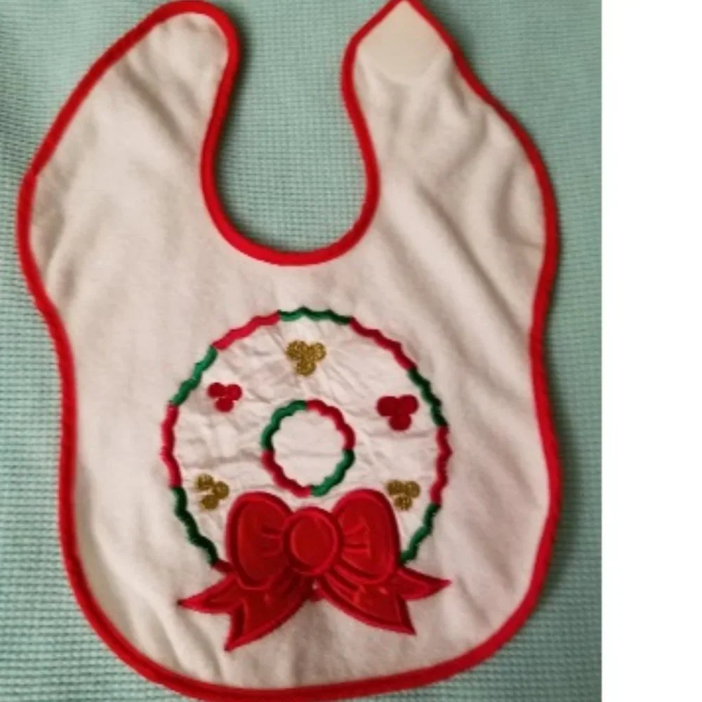 BIB Christmas Wreath Cloth Soft Velcro Neck