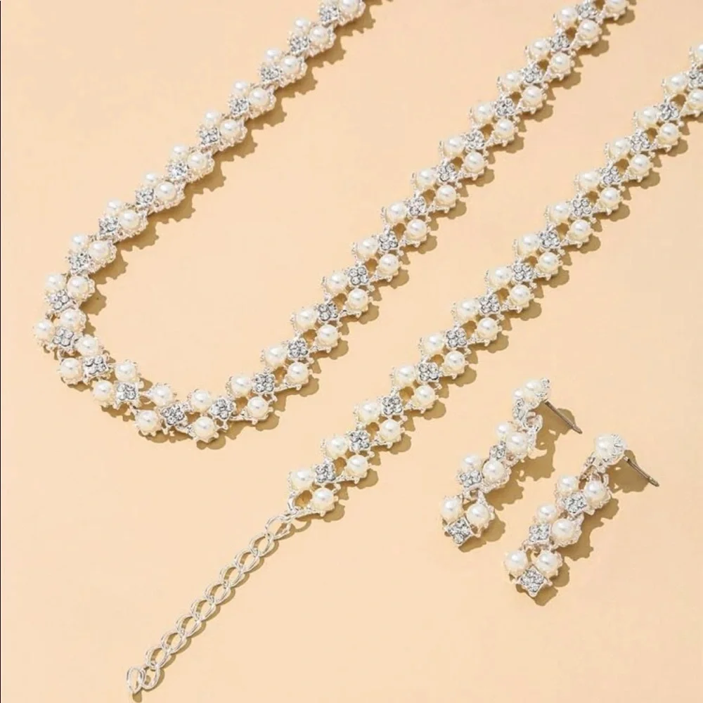 Faux Pearl Jewelry Set