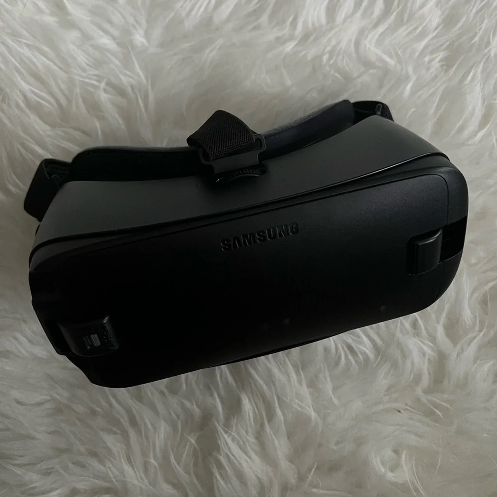 Samsung Gear VR Headset