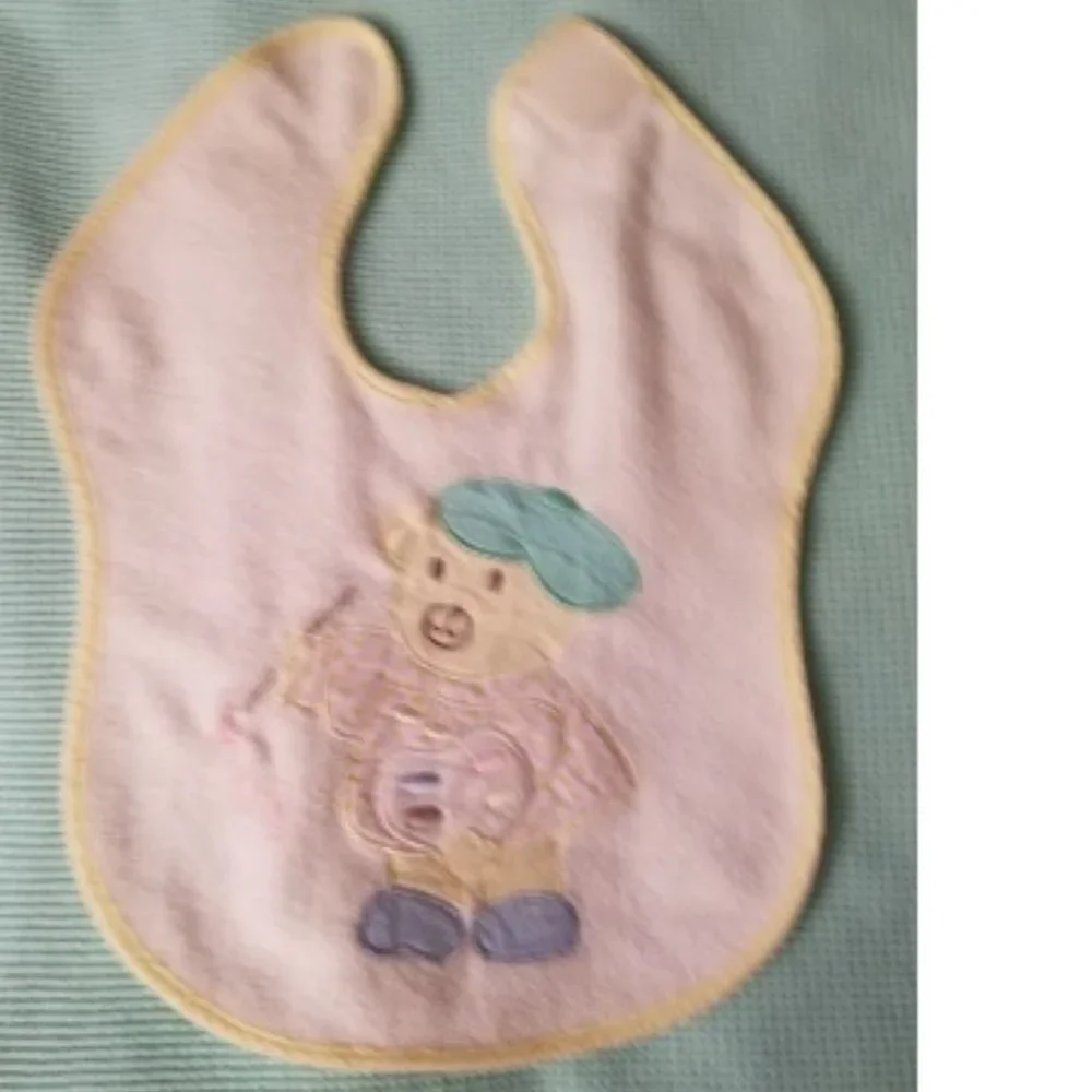 NEW Bear dressed as painter Raised on Bib (Size: 9 inches wide x 14 inches Long)