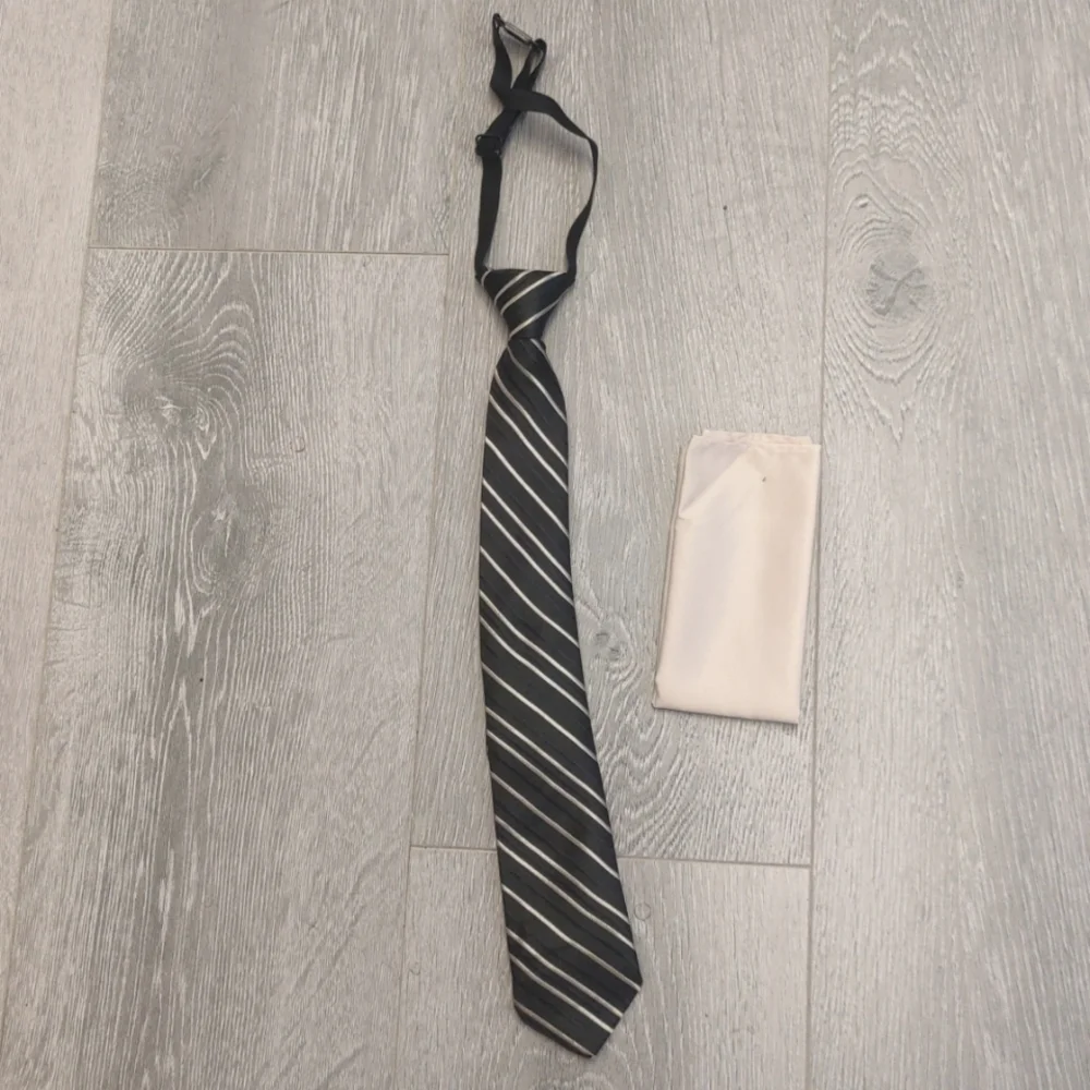 Kids Tie with Hankie