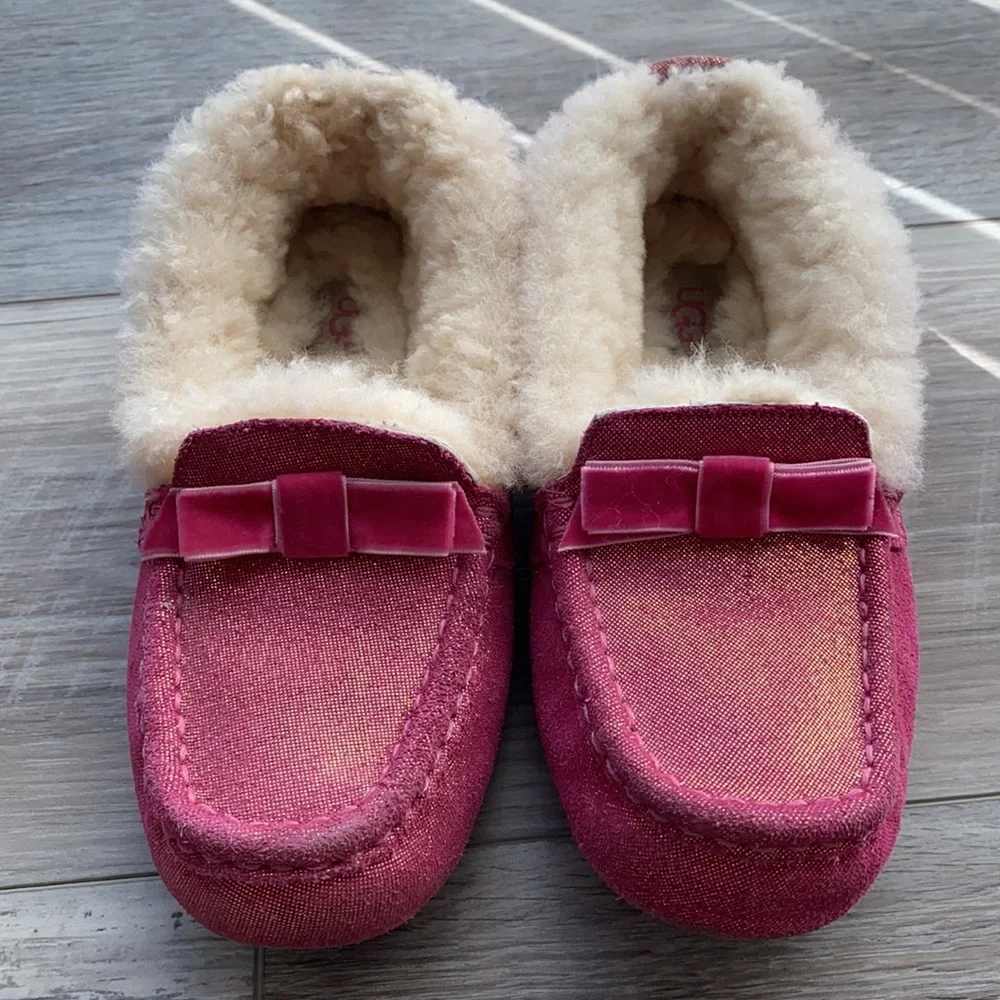UGG authentic kids