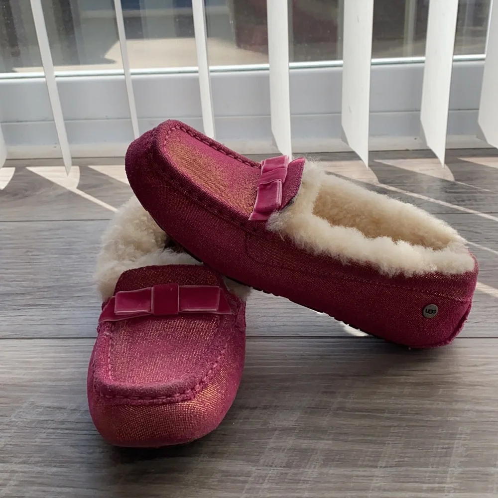 UGG authentic kids