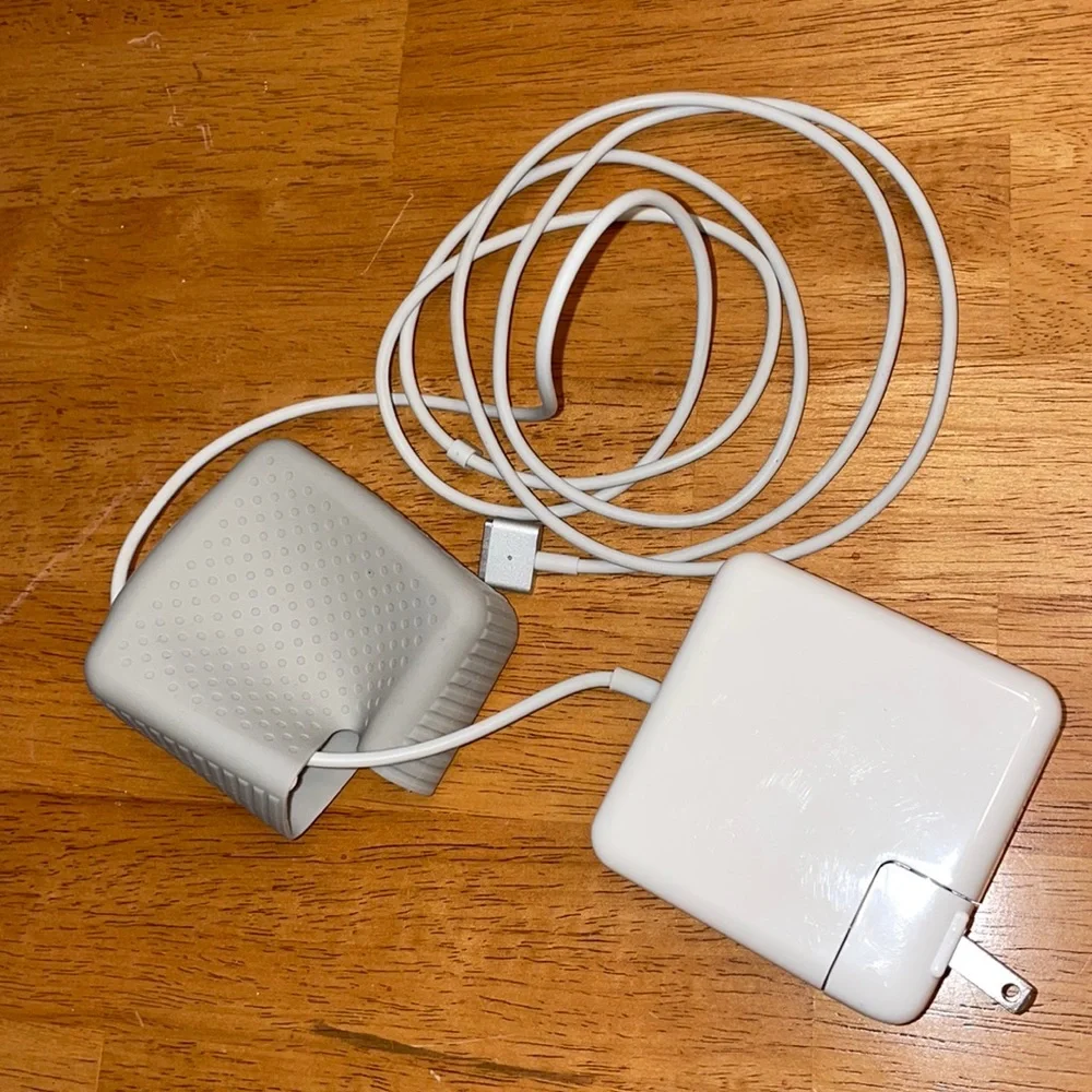 Replacement Adapter for Lap Top Computer