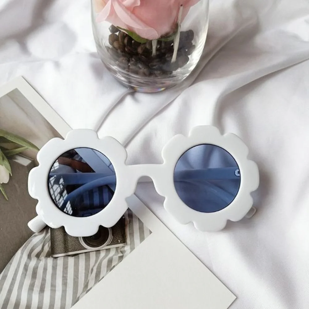 🐝 Kids Flower Child Sunglasses (fits 1-6 year old)
