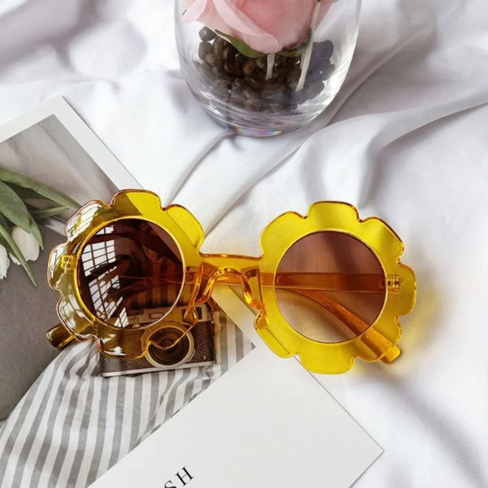 🐝 Kids Flower Child Sunglasses (fits 1-6 year old)