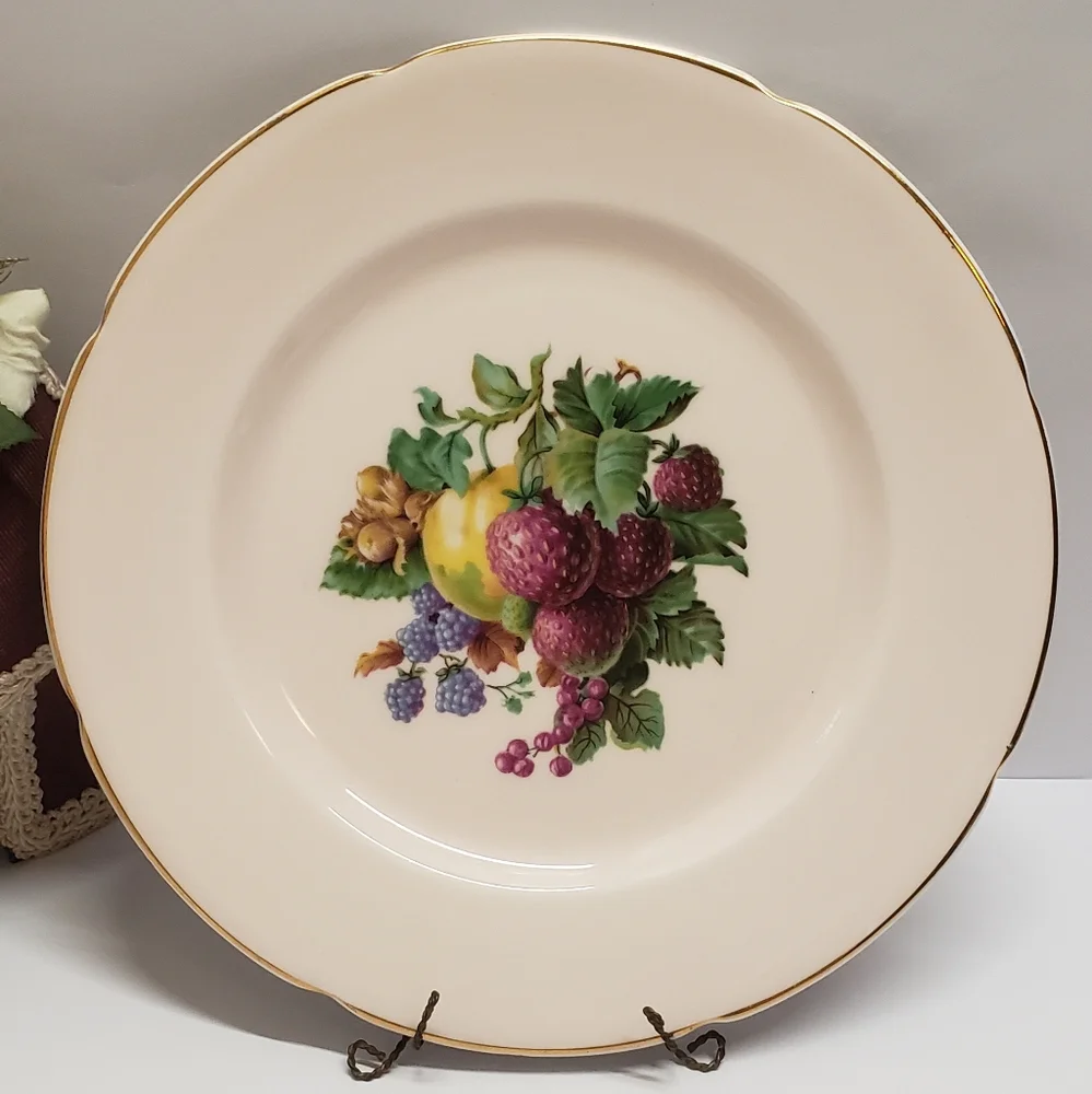Vintage Pink Royal Grafton Fine Bone China Fruit Plate