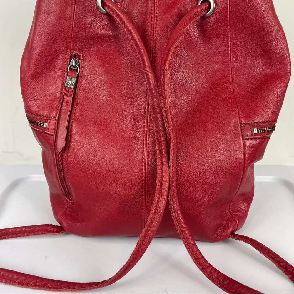 The Sak sak leather