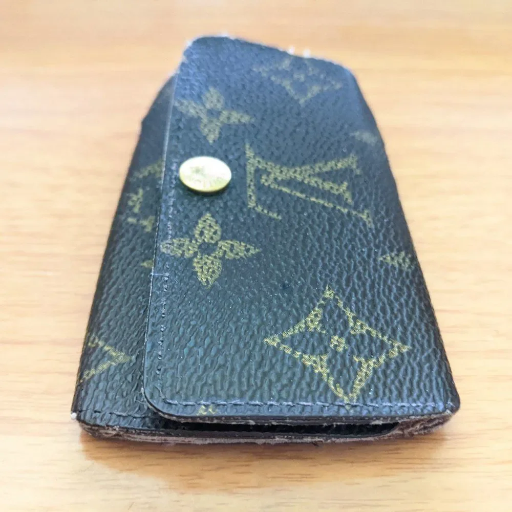 Louis Vuitton please check