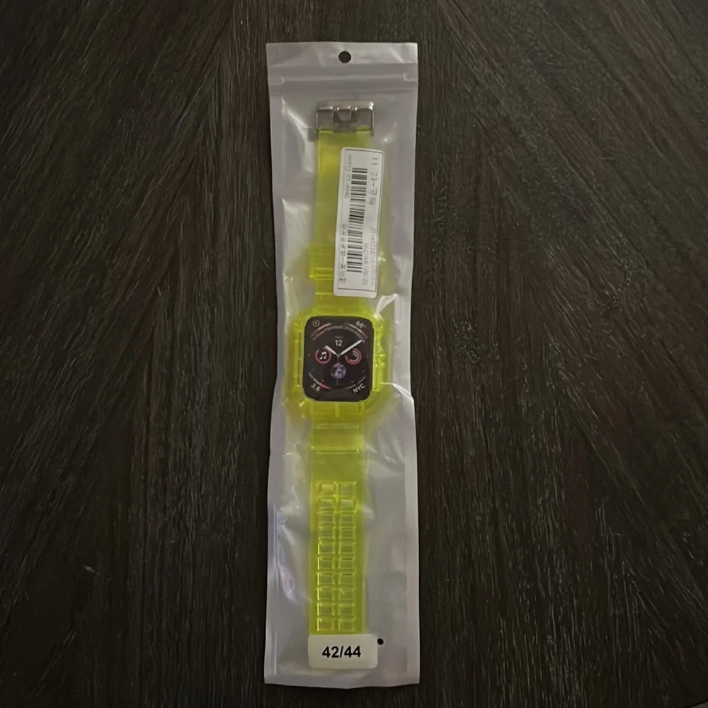 2 Apple Watch bands for size 42/44 mm