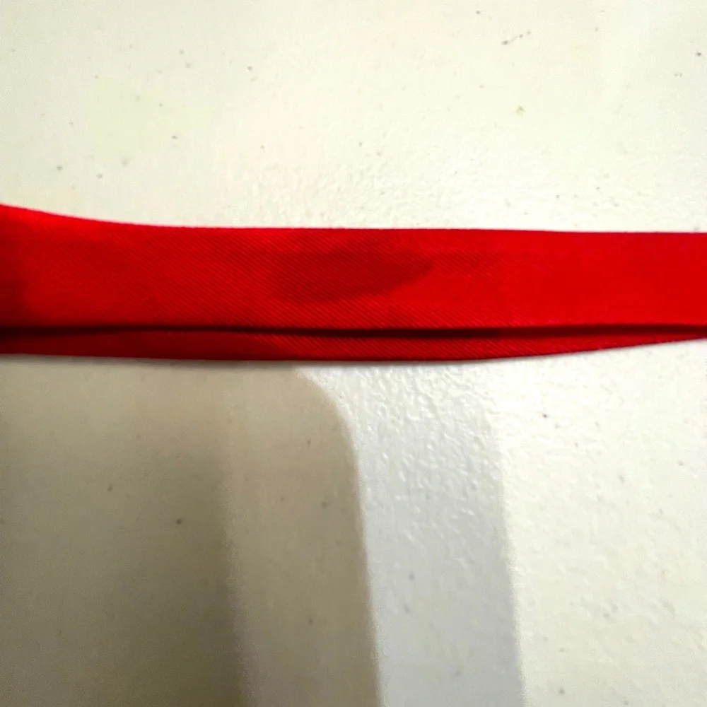 Tommy Hilfiger neck size