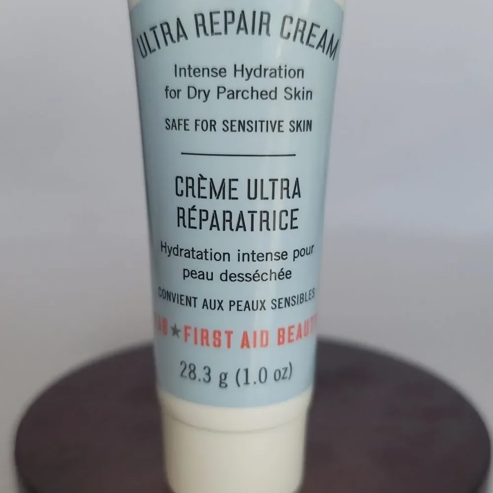 First Aid Beauty fast absorbing