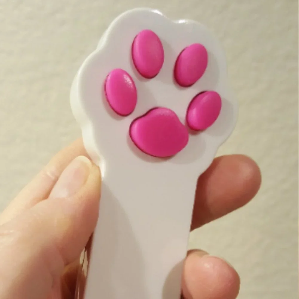 BAREFOOTPETS(tm) NEW! Kitty Laser Pointer WHITE