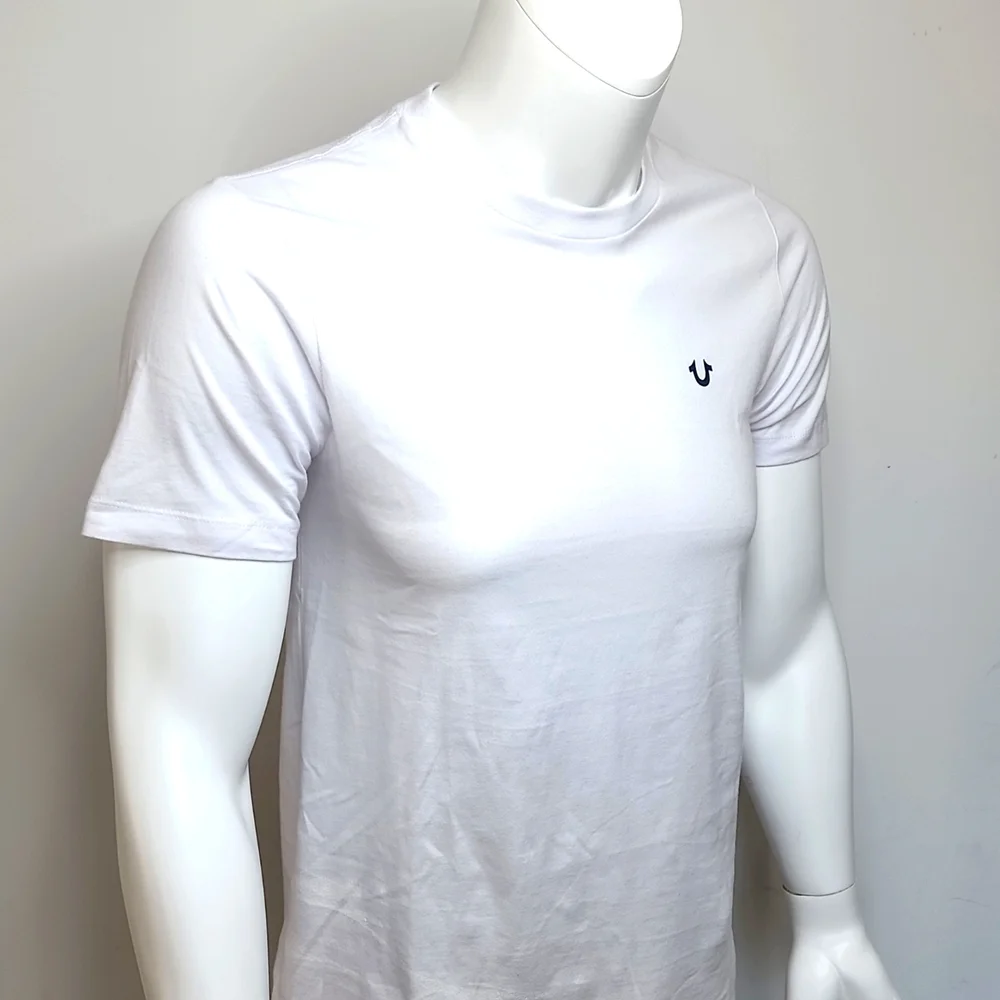 TRUE RELIGION WHITE TSHIRT SIZE SMALL