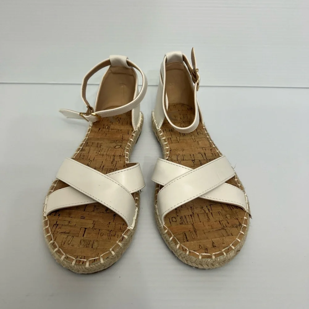 JOURNEE COLLECTION Womens White Crisscross Strap Lyddia Espadrille size 8.5