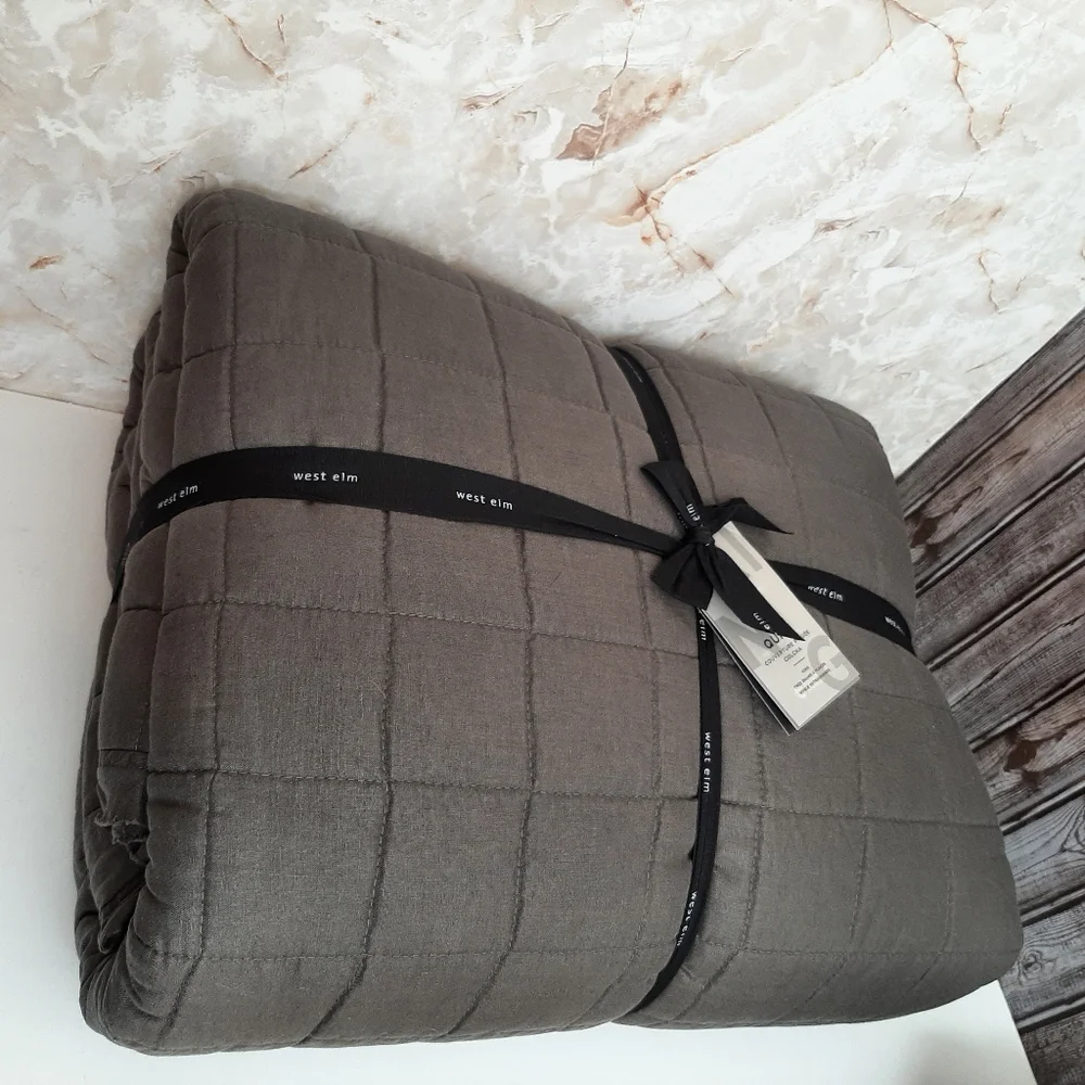 West Elm Belgian Flax Linen Frayed Edge King Quilt Slate
