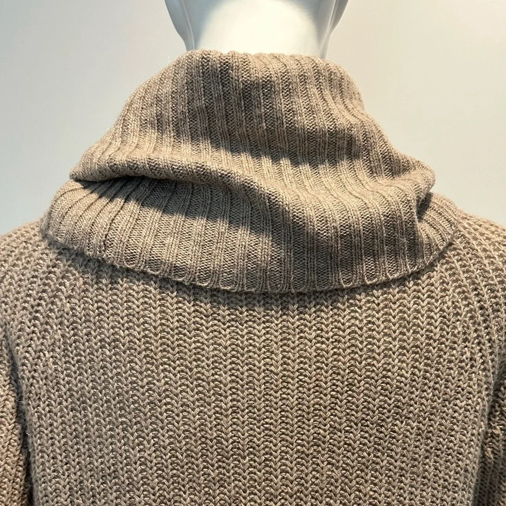 Philosophy turtleneck cowl
