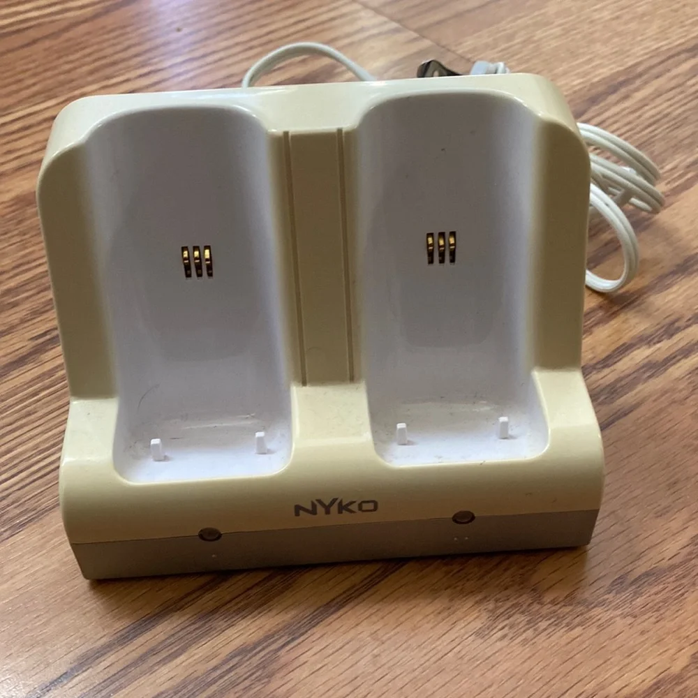 NYKO Wii Controller Charge Station Dock Base for Nintendo Wii Remotes