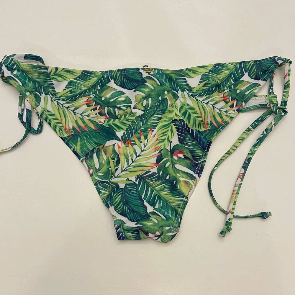 XOXO green palm