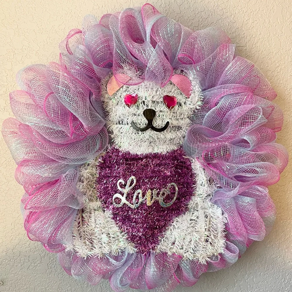 Sparkly Valentines Teddy Bear Wreath