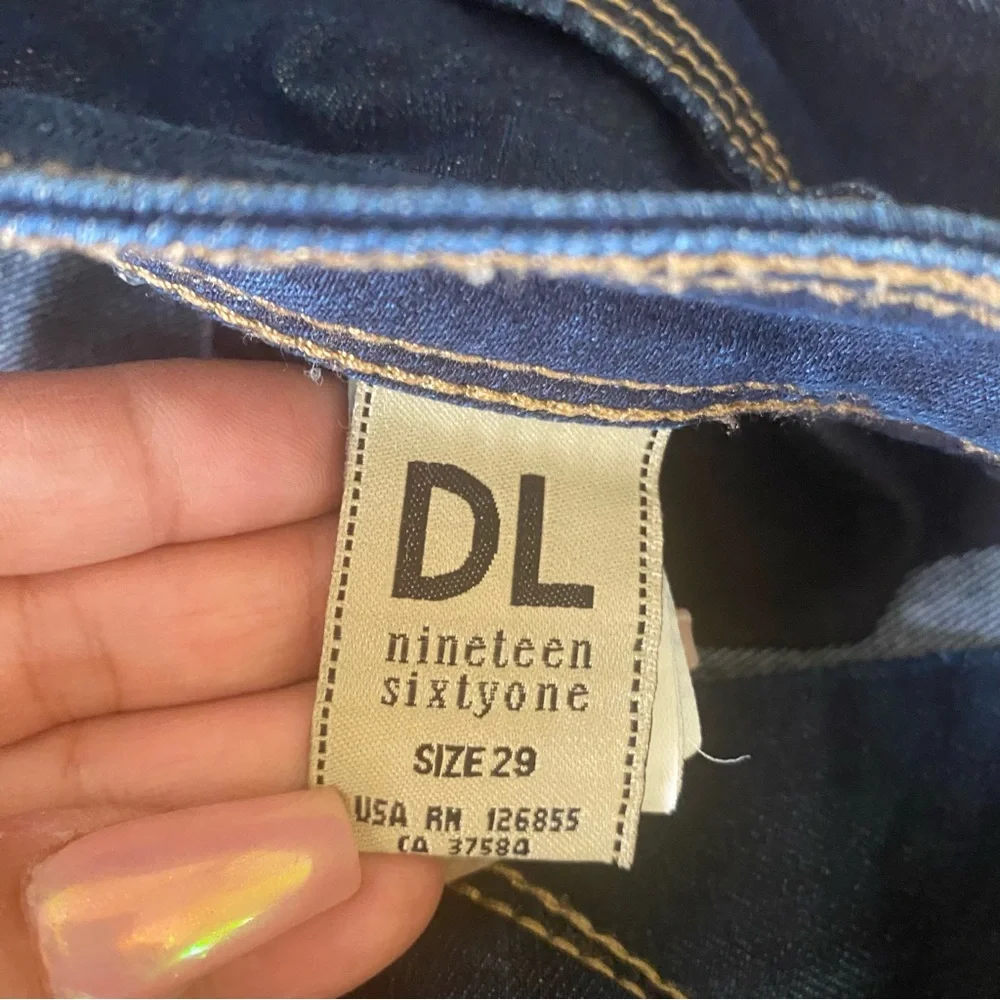DL1961 dark blue