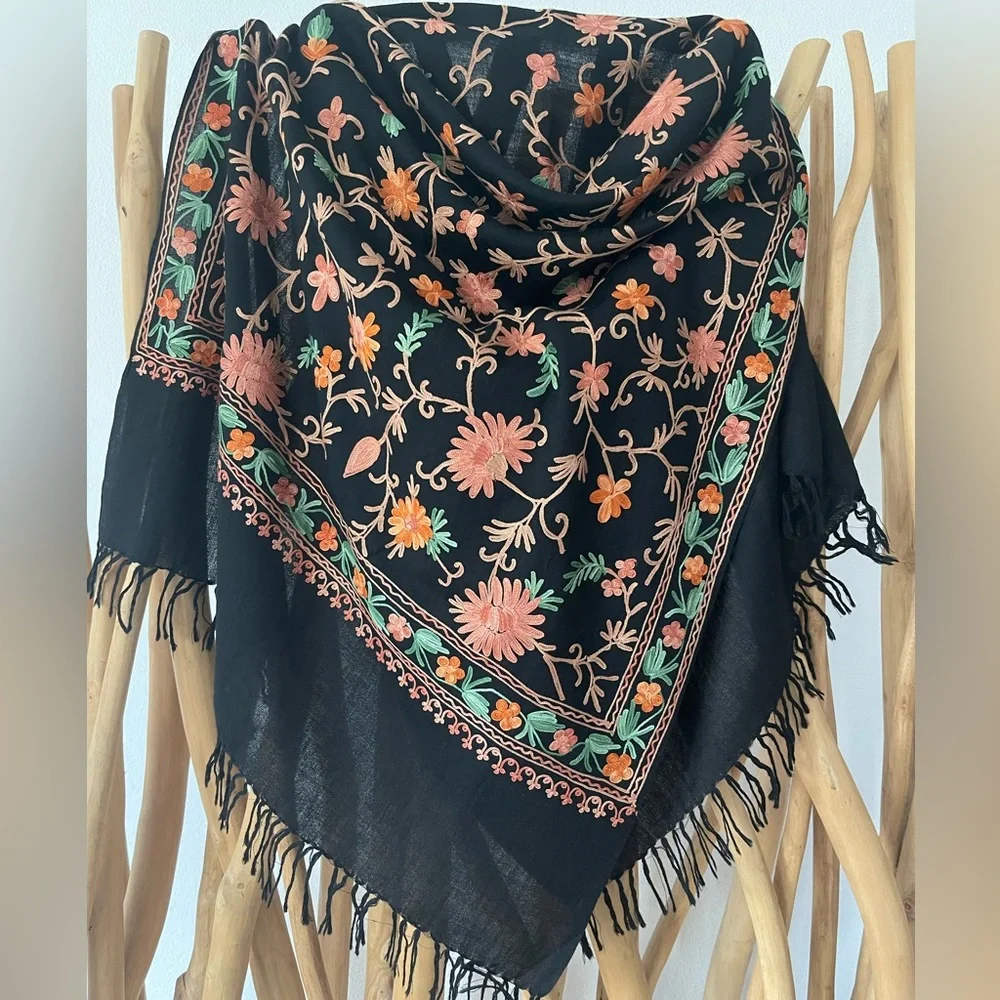 Cashemere Shawl multicolor owned