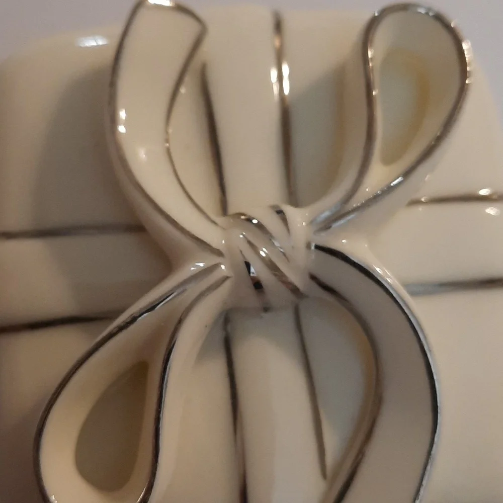 N/A porcelain vintage great