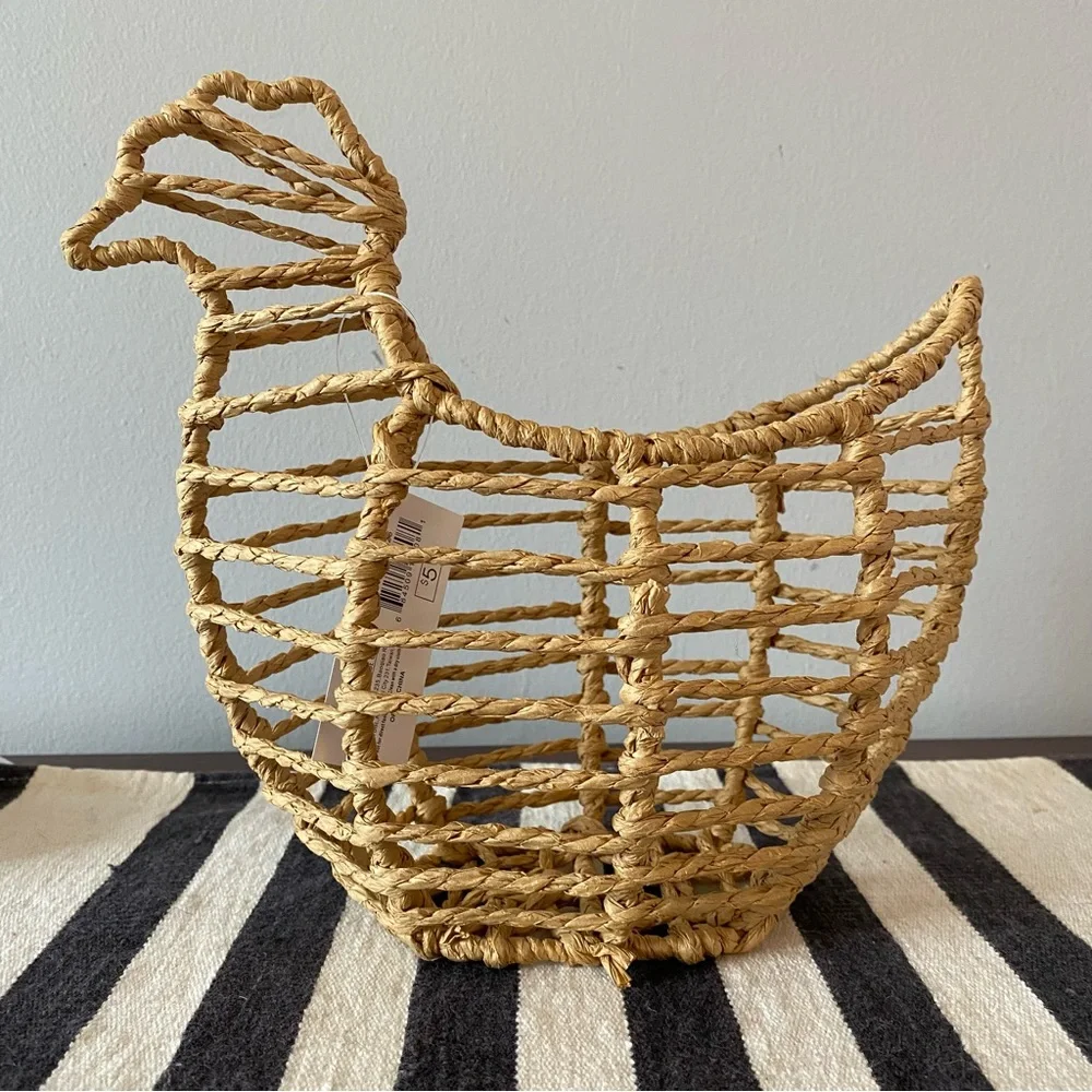 Target hen themed
