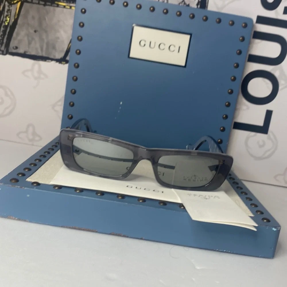 Gucci acetate rectangular