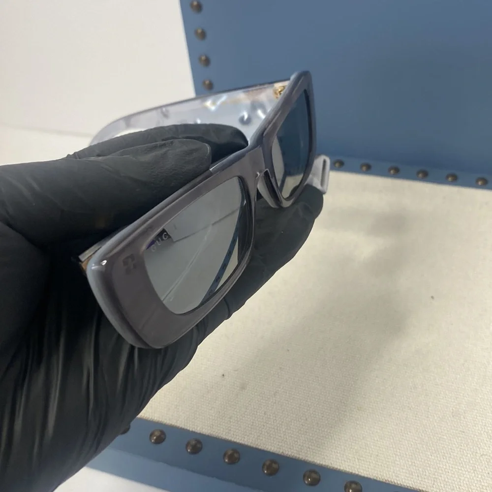 Gucci acetate rectangular