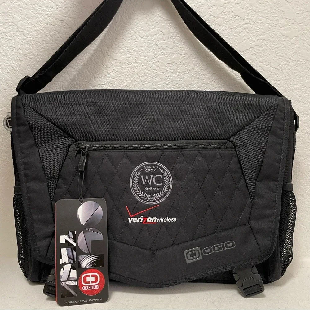 🆕 OGIO Vamp M Covert Black Laptop Case Messenger Bag - Verizon Wireless logo