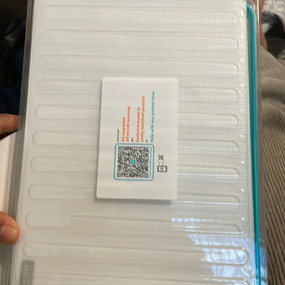 NWB 2 glass protectors +1 NEW blue cover for IPAD 10 iPod safe