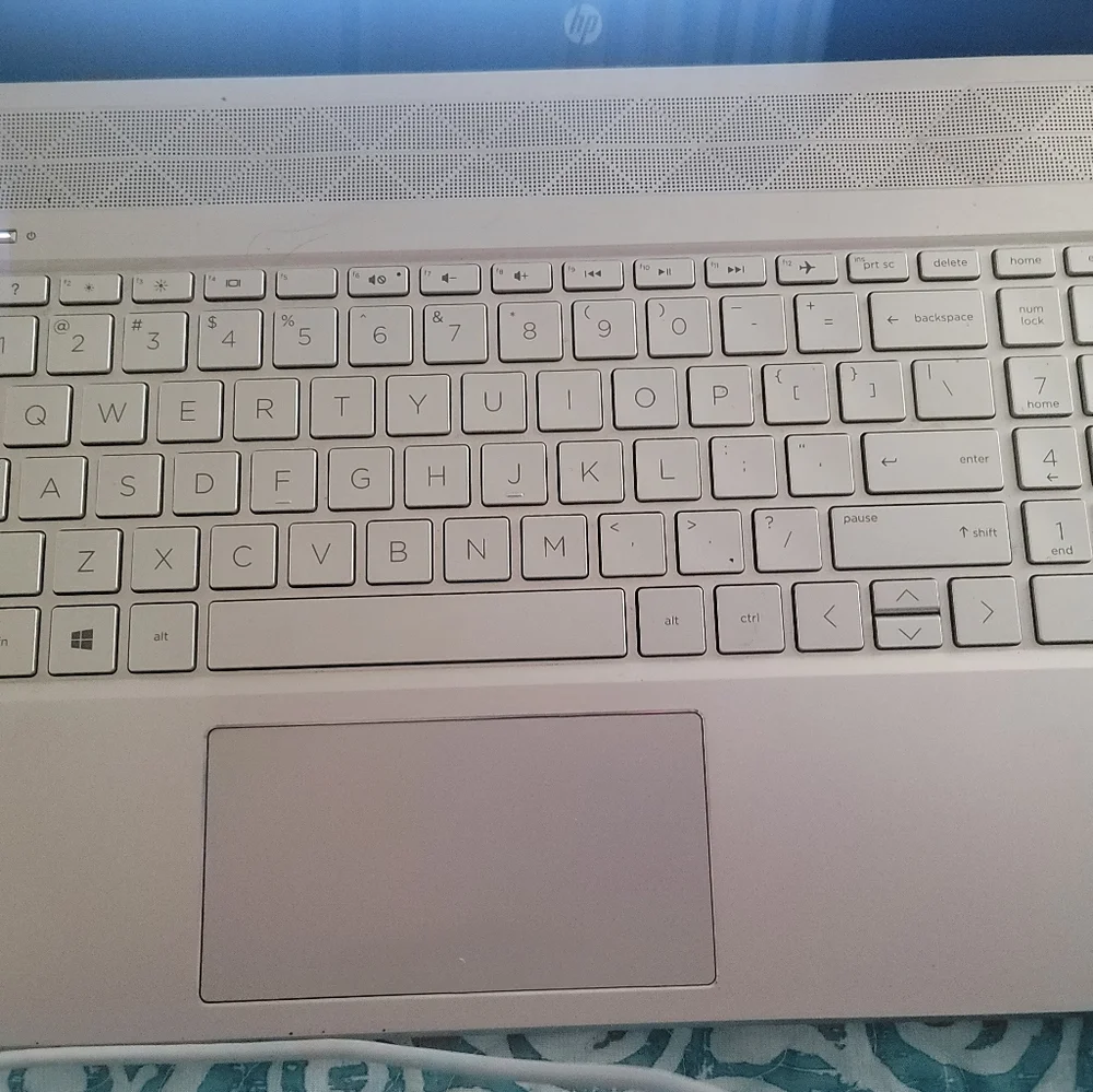 HP pavilion 15