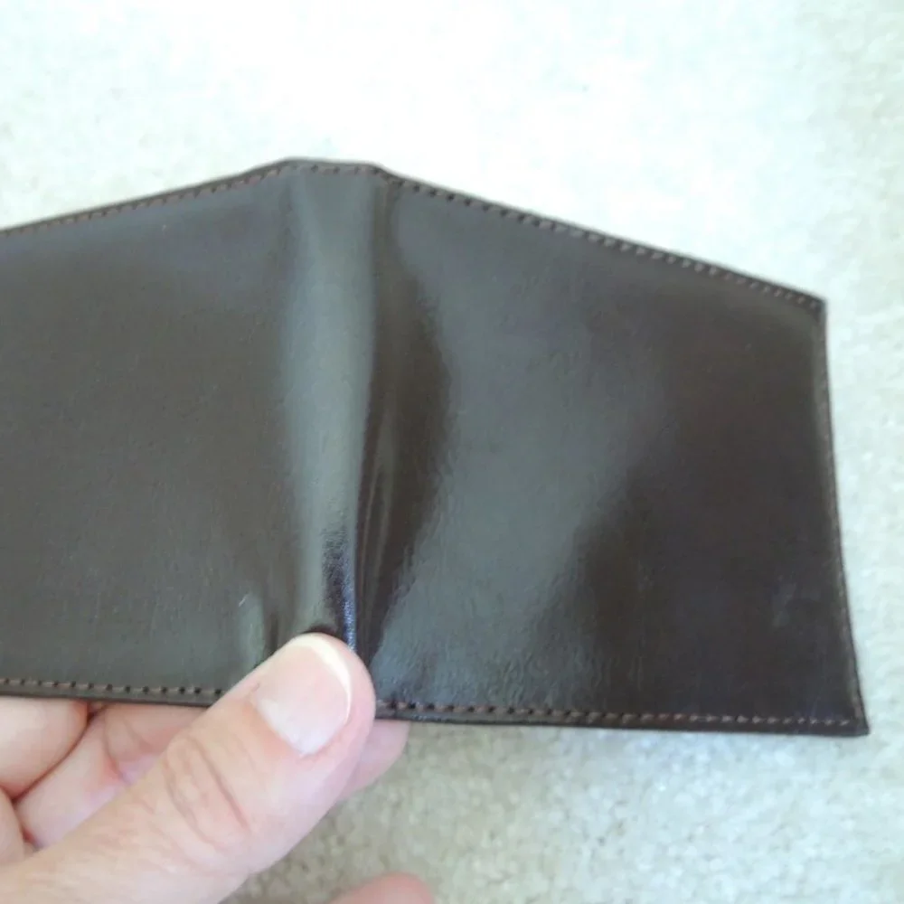 Mens Wallet Genuine Leather BiFold - Dark Brown 6 Compartments $55 Value NEW