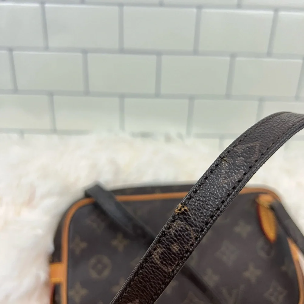 Louis Vuitton preloved louis
