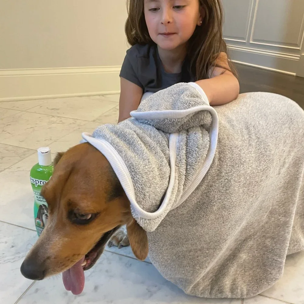 Milo's Choice Microfiber Pet Towel with Ear Shaped Drying Pockets