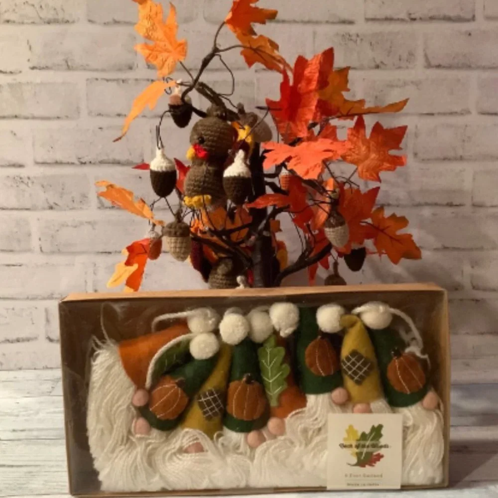 Neck Of The Woods Fall Gnome Garland