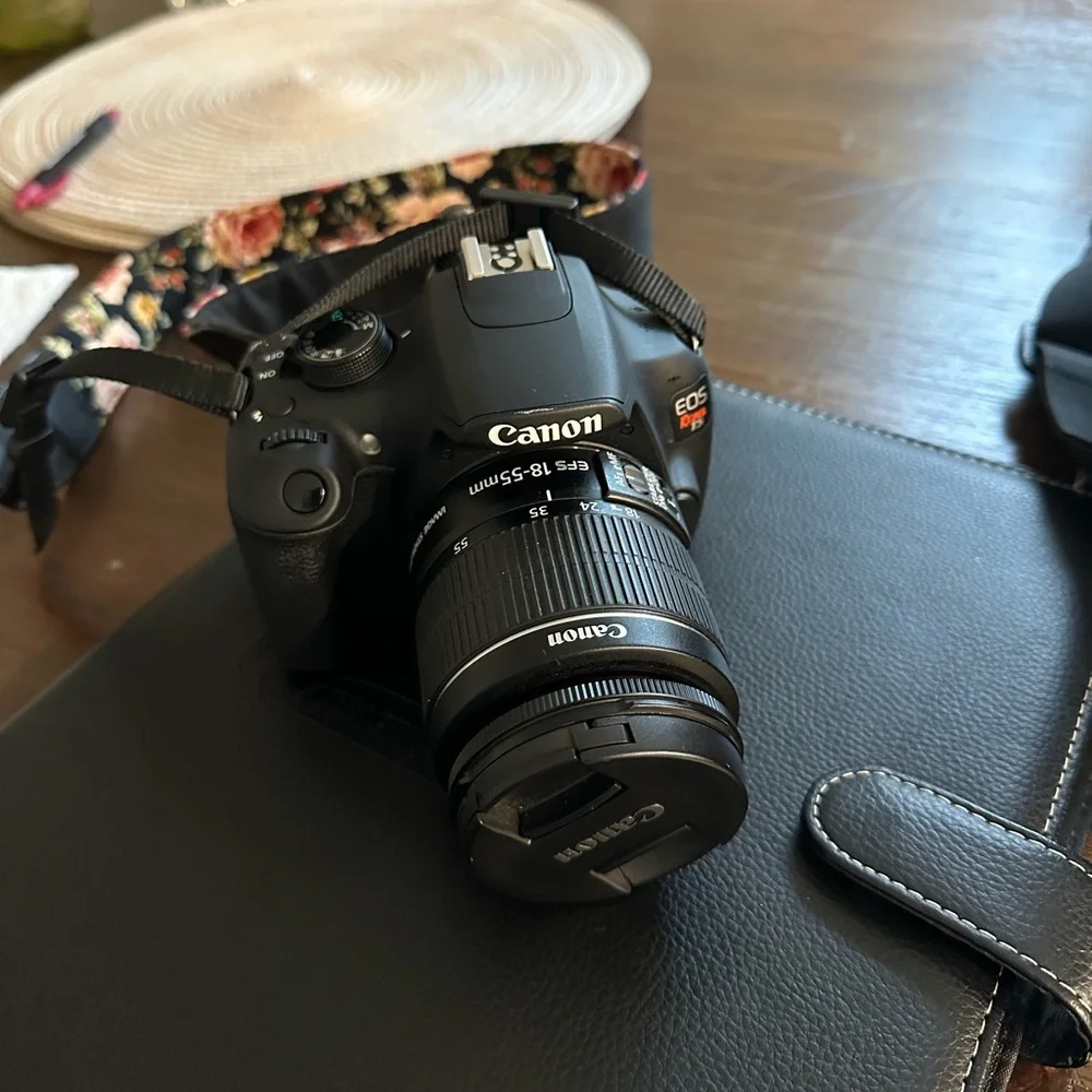 Canon EOS Rebel T5