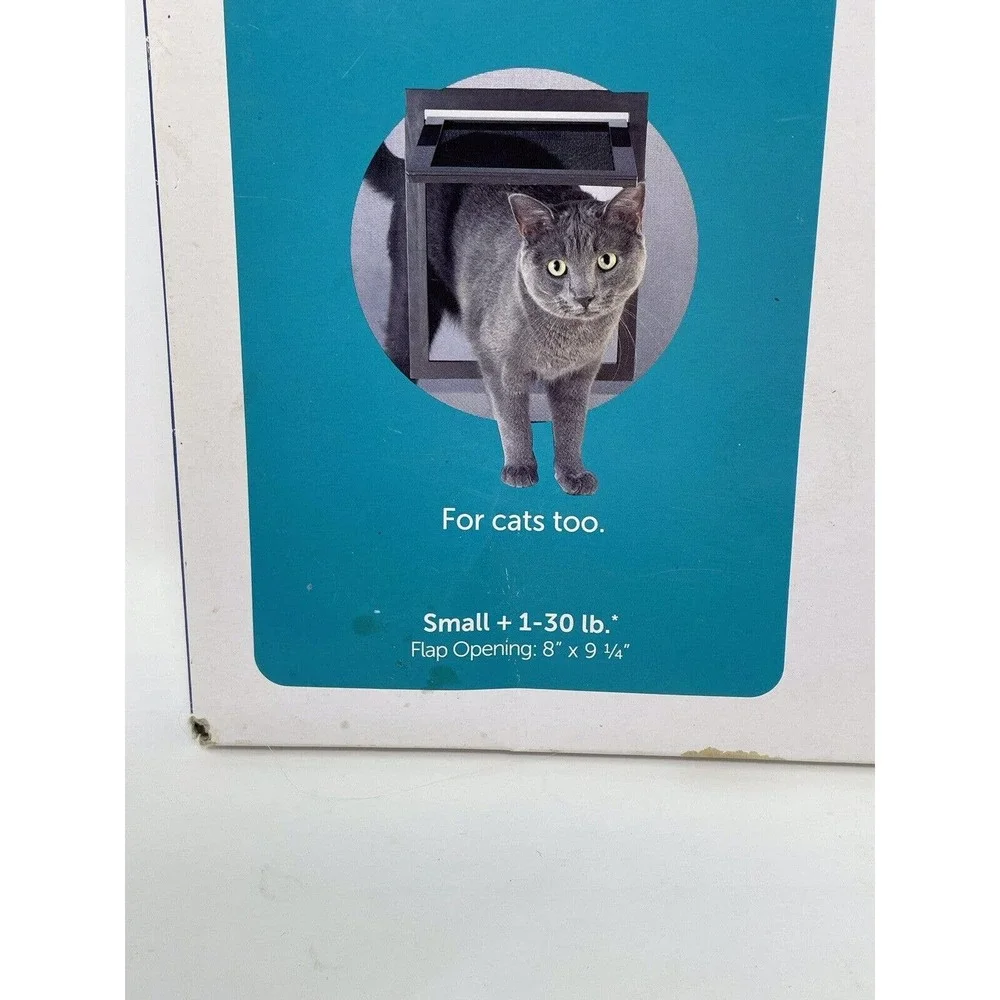 PetSafe Small+ 1-30 Lb Pet Screen Door Flap Opening 8 in x 9 1/4 in NEW
