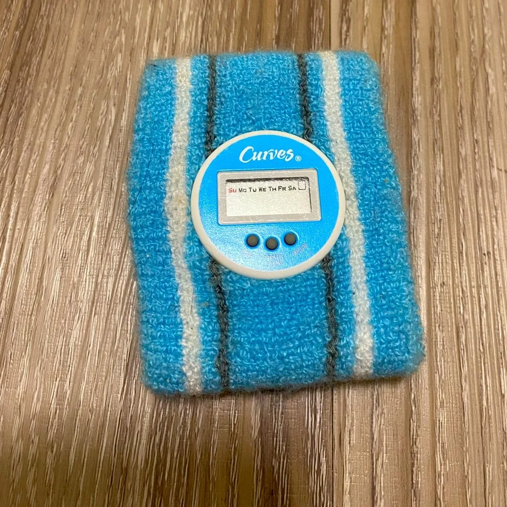 Curves Digital Wrist Sweat Band