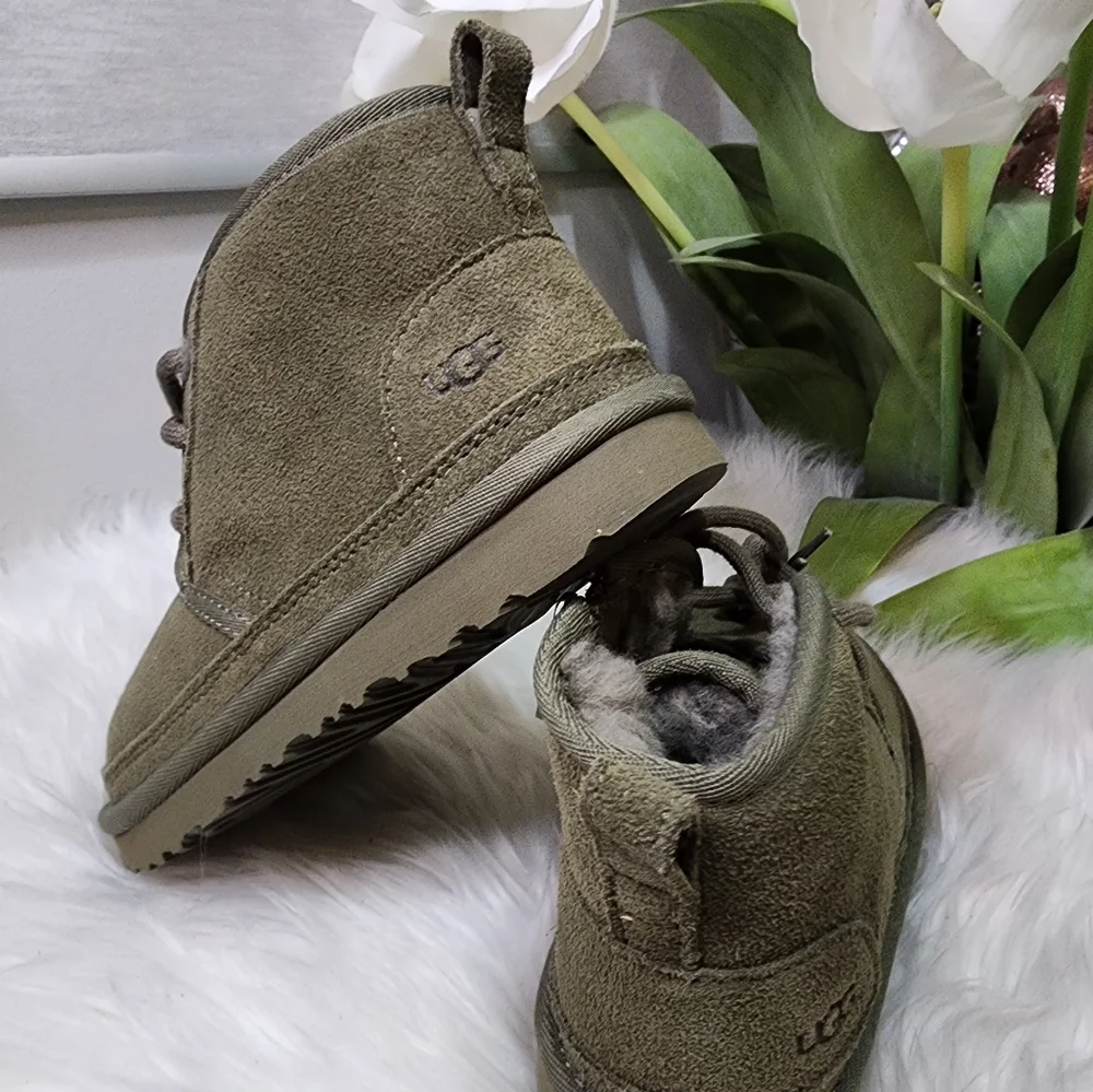 UGG neumel iiboys