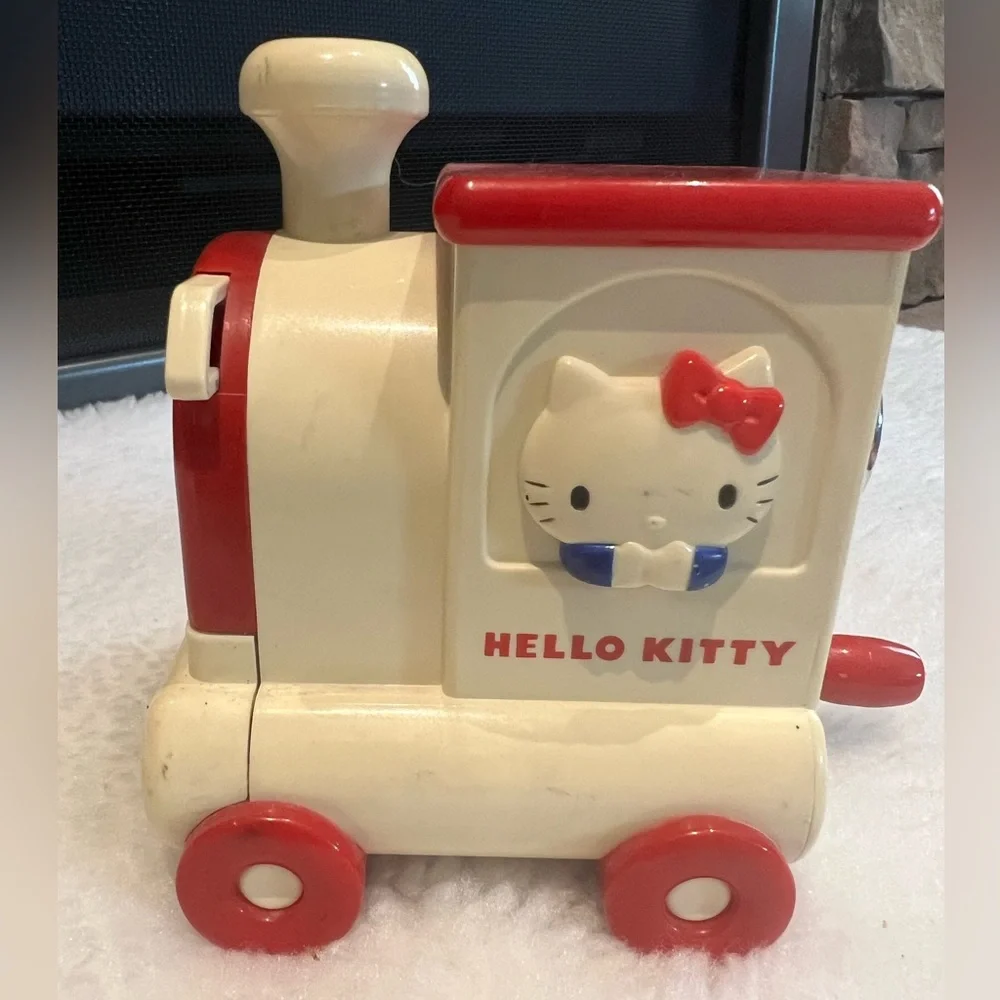 *Rare* Vintage Hello Kitty Retro pencil sharpener Sanrio Japan Vintage 1980’s