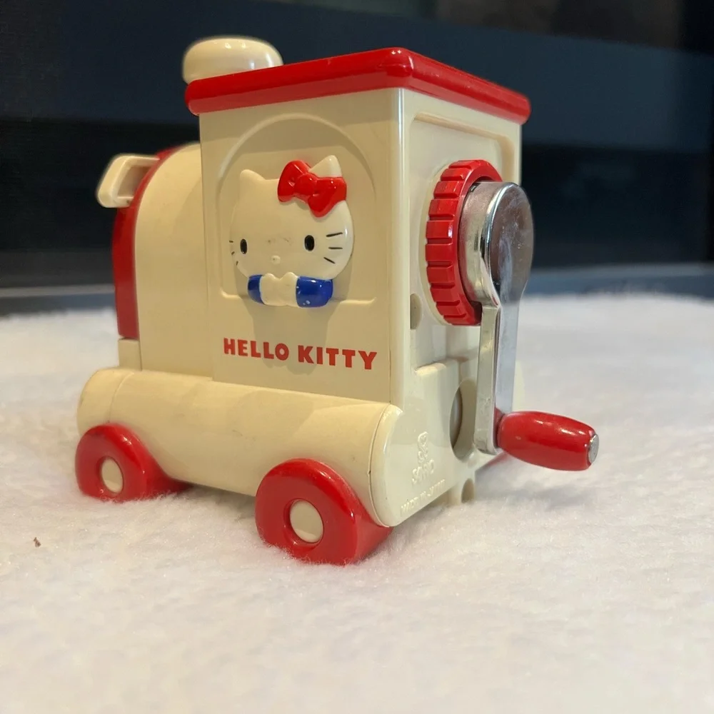Hello Kitty vintage works