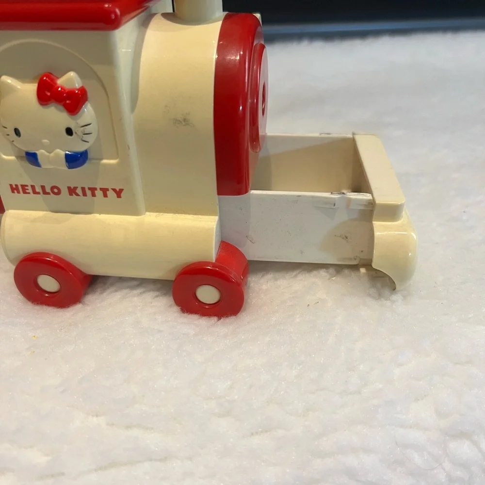 Hello Kitty vintage works