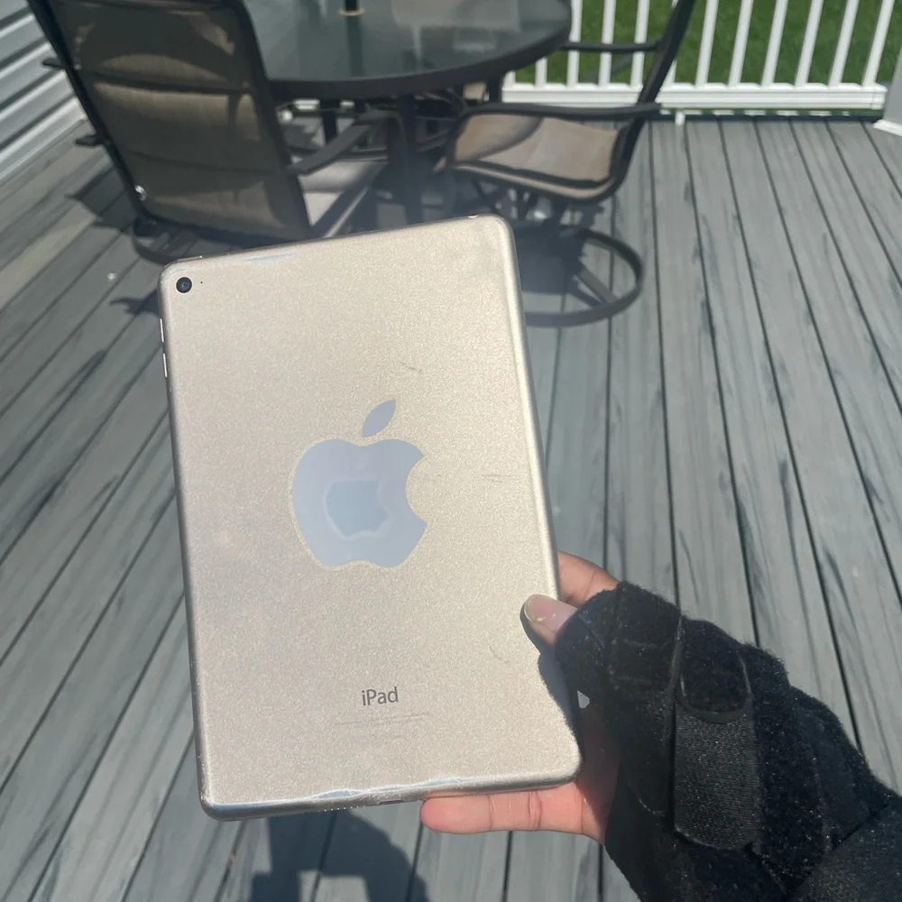 Apple pre used