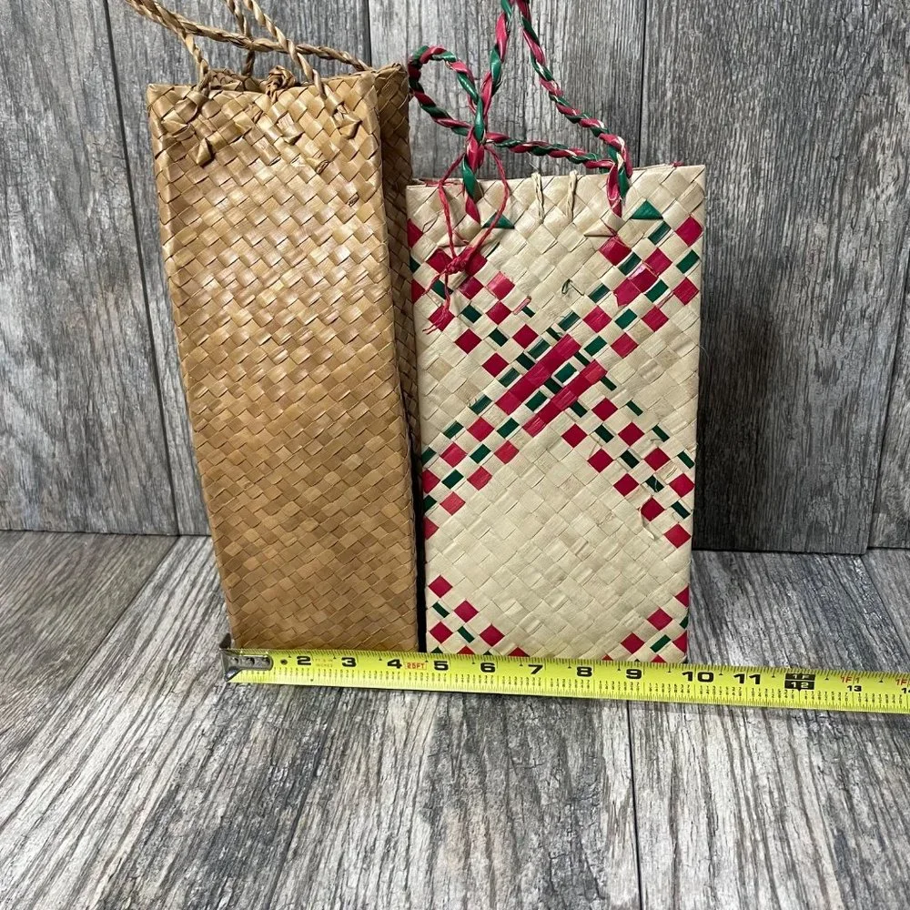 Bundle of 2 Woven Straw Beach Raffia Gift Bags