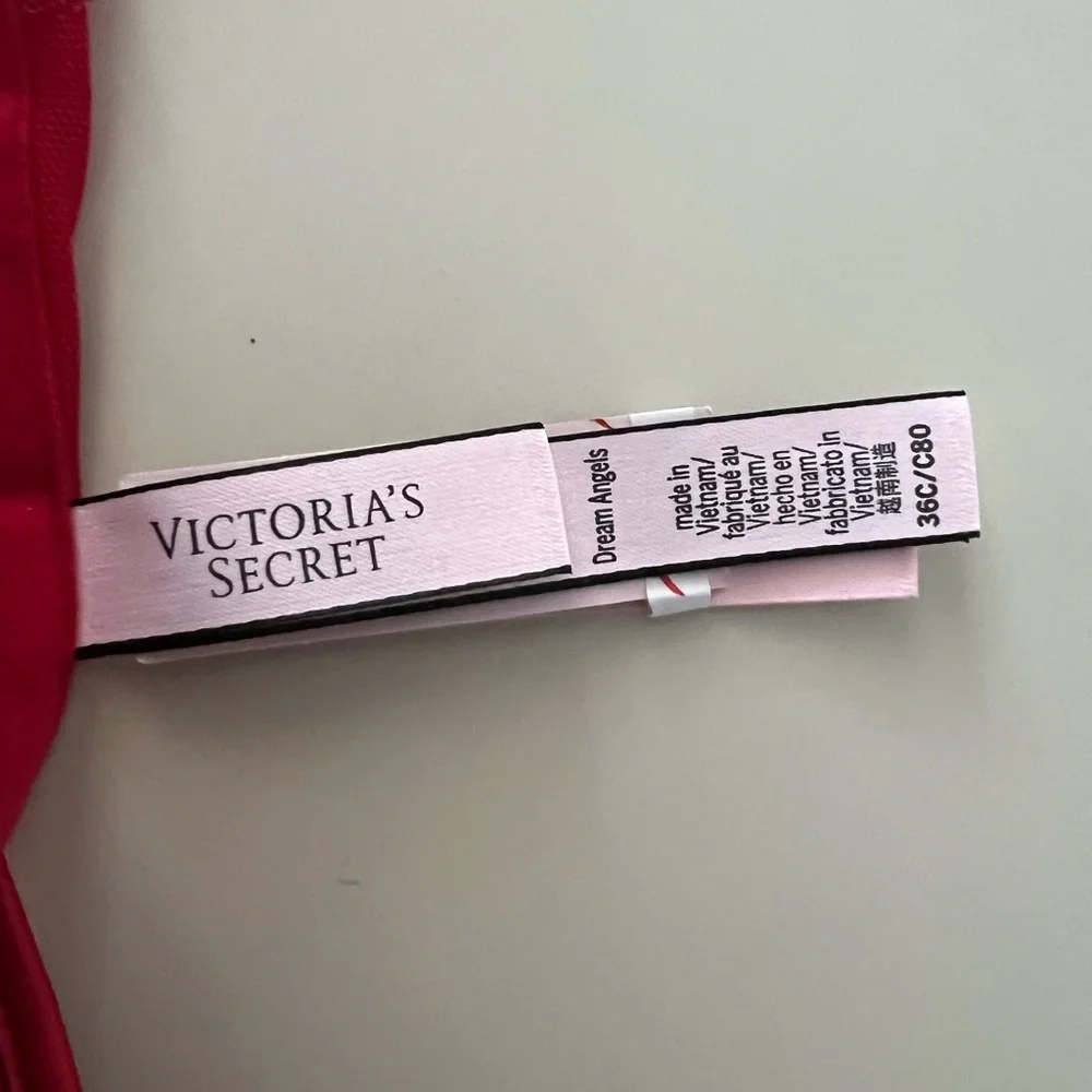 Victorias Secret size 36c