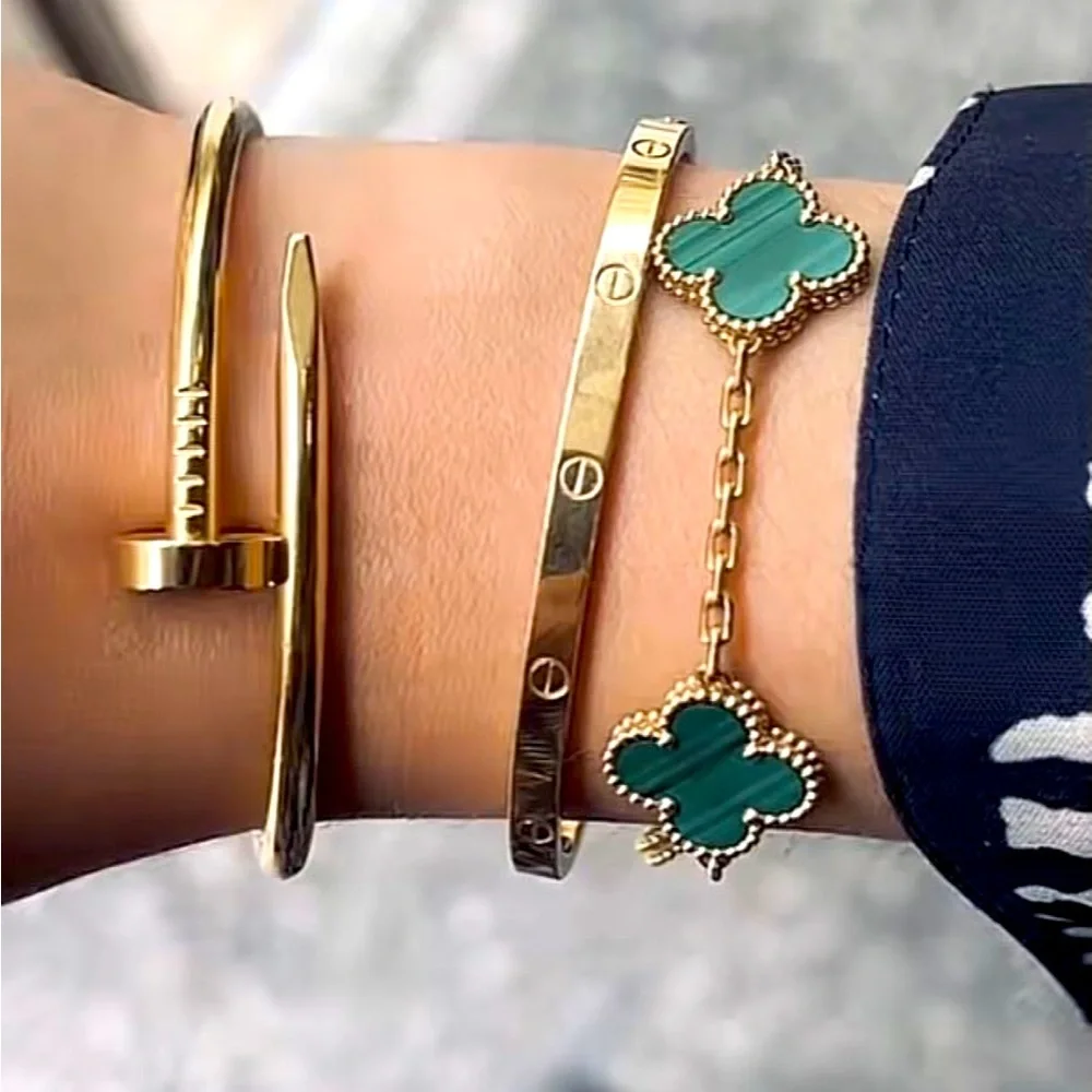Gold Screw Small Model Bracelet