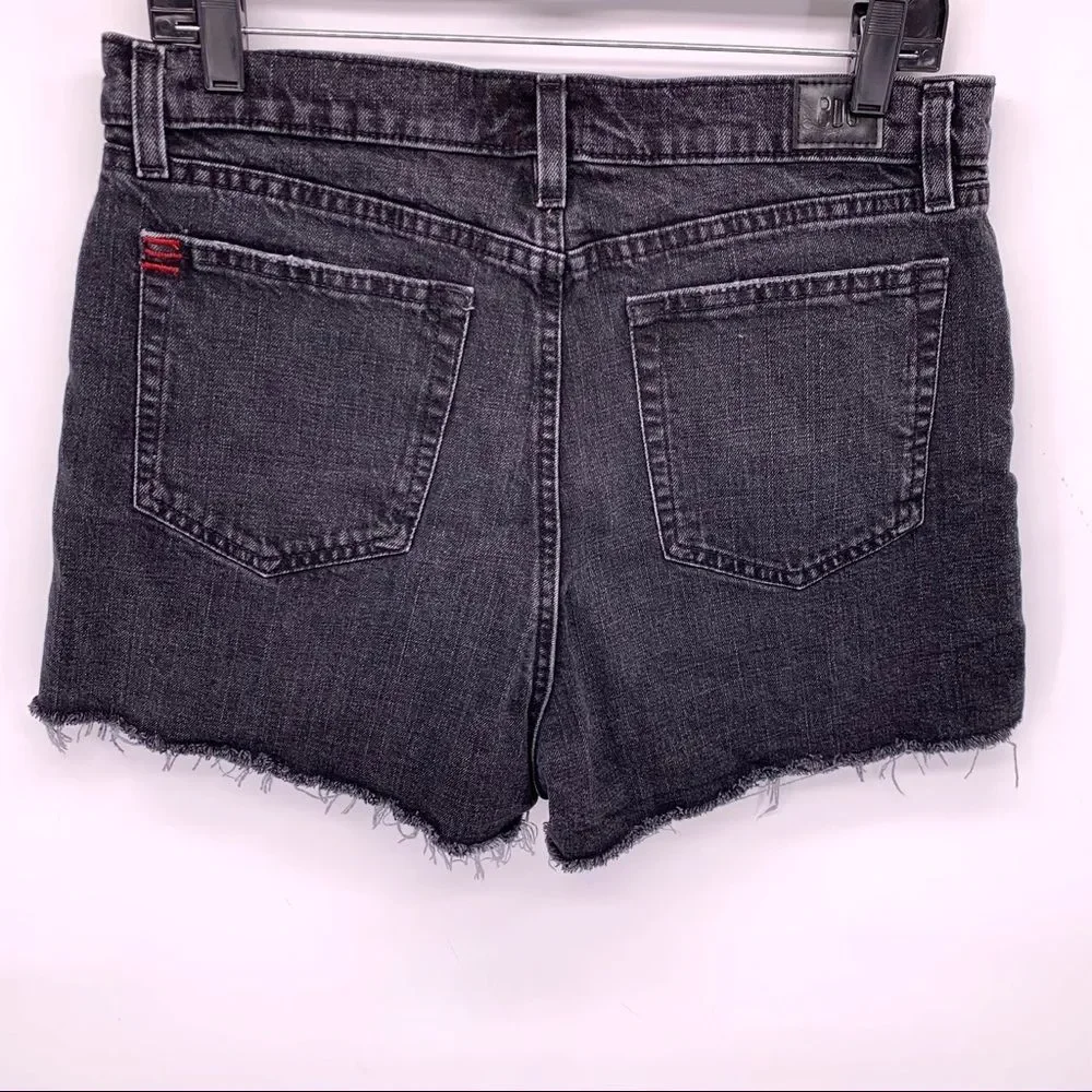 BDG Black High Rise Relaxed Fit Jean Shorts Size 32